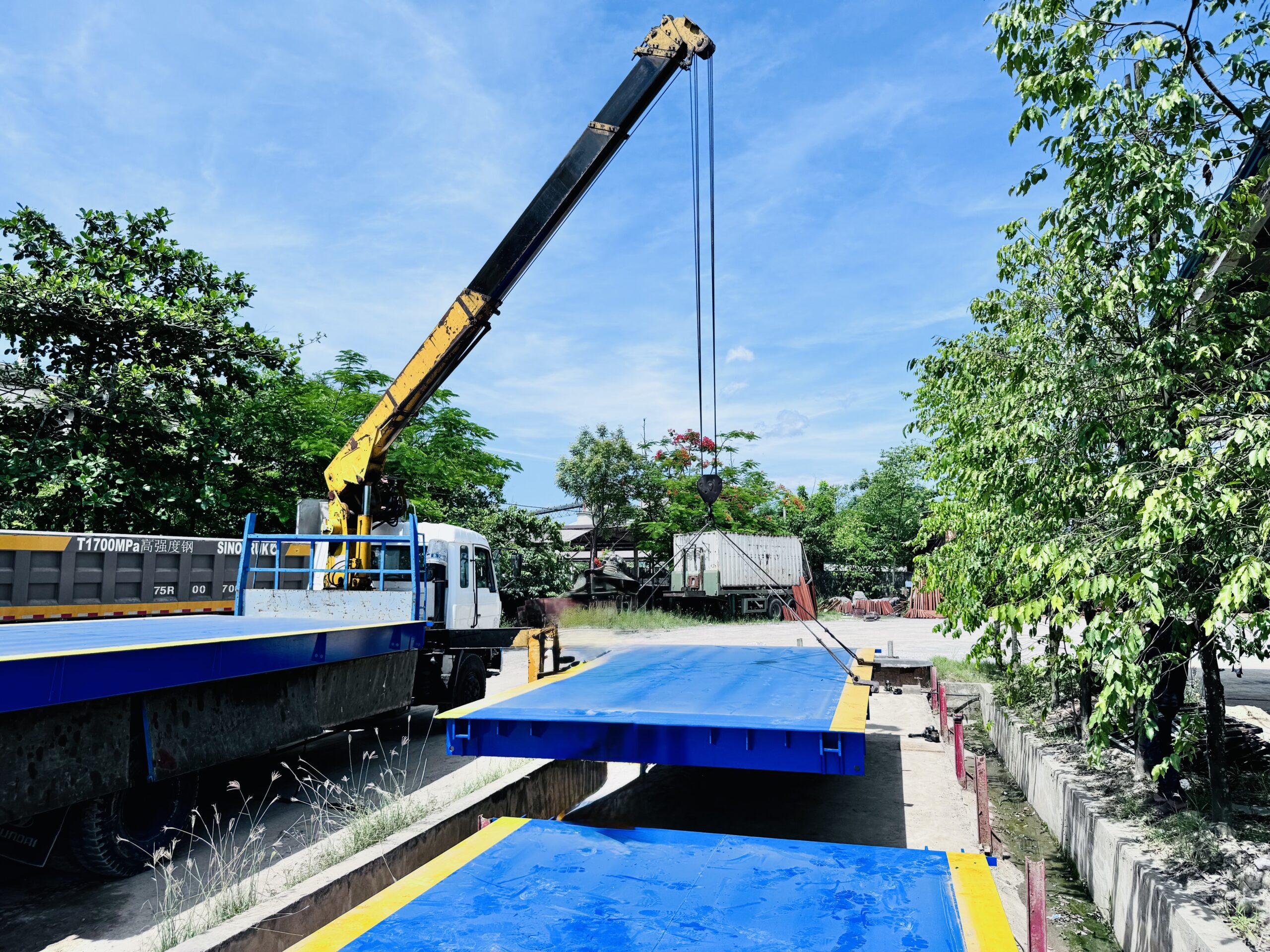 Thi công lắp đặt sàn cân ô tô tại bãi vật liệu